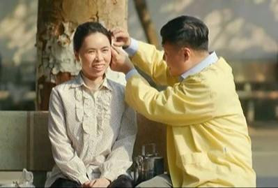 'Co osin ba dao khoe nhan sac rang ngoi khac han tren phim-Hinh-3