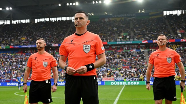 Trong tai o EURO 2024: Bat 1 tran mua duoc 1 chiec o to