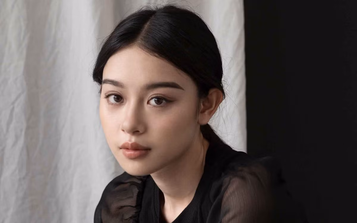 Gap lai nguoi yeu cu trong hop lop, vo mong vi cau noi cua anh