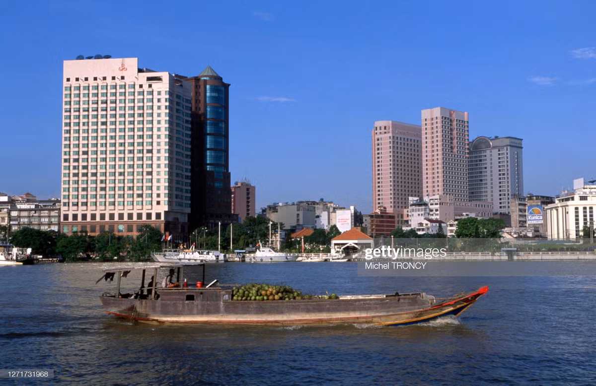 Khu vực trung tâm TP. HCM nhìn từ sông Sài Gòn.
