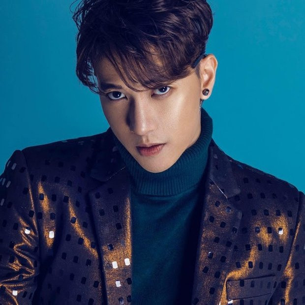 Sao Viet doi nghe danh: Huong Tram va Hoai Lam gay tranh cai-Hinh-3