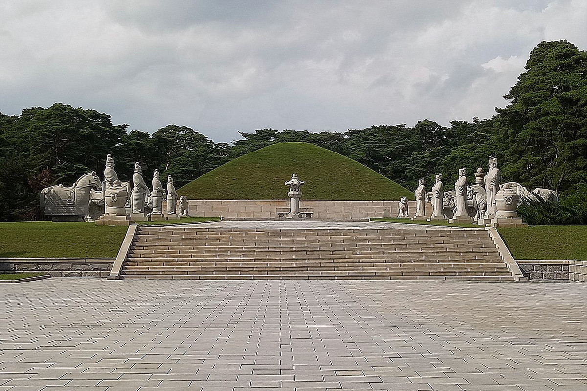 Lăng mộ Cao Câu Ly là quần thể gồm khoảng 30 ngôi mộ của vương triều Cao Câu Ly ở thành phố Bình Nhưỡng và Nampho, CHDCND Triều Tiên. Cao Câu Ly là một trong những vương quốc mạnh nhất ở bán đảo Triều Tiên và Đông Bắc Trung Quốc, tồn tại từ năm 37 TCN đến thế kỷ thứ 7. Ảnh: Wikipedia.