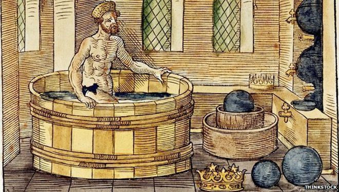 Người ta cho rằng phát hiện này ra đời khi Archimedes đang ngâm mình trong bồn tắm và ông bỗng thốt lên "Eureka!" (Tìm ra rồi!).