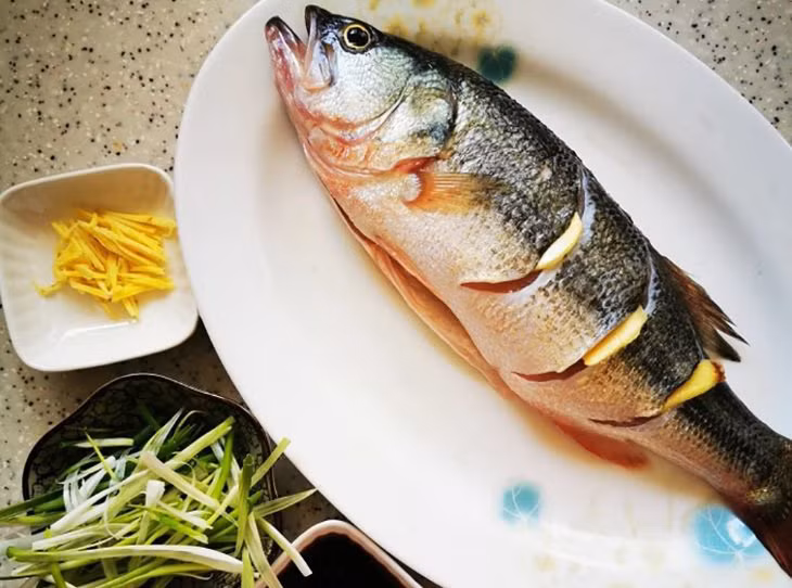 Hap ca ngon ngot, khong tanh nho 3 buoc “nam long” nay