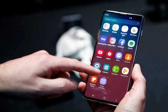 Mach ban thao tac cuc don gian de tat QC tren dien thoai Samsung