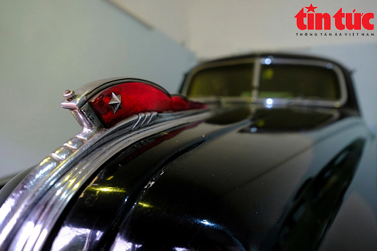 Can canh 3 chiec oto tung phuc vu Chu tich Ho Chi Minh-Hinh-2