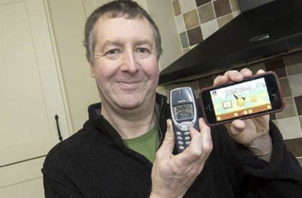  Điều lạ là dù đã thất lạc từ khoảng 2009 nhưng đến thời điểm tìm thấy vào 2019, tức là 20 năm sau, chiếc điện thoại này vẫn còn hoạt động. Thậm chí, Kevin còn kể máy vẫn thông báo pin bên trong hơn 70% dung lượng. 