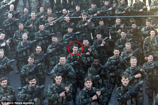  Trong khi bài viết đề cập rằng Dave đã ngừng sử dụng Nokia 3310 của mình trong một vài năm, khi anh ấy tìm thấy nó trong ngăn kéo bàn sau một vài năm thì nó vẫn hoạt động nhưng không rõ là bao lâu và không hề có chi tiết về mức pin còn lại. Ảnh nhân vật cung cấp. 