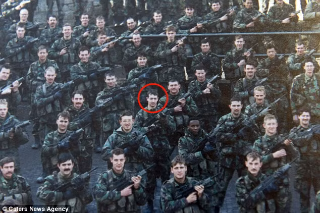  Trong khi bài viết đề cập rằng Dave đã ngừng sử dụng Nokia 3310 của mình trong một vài năm, khi anh ấy tìm thấy nó trong ngăn kéo bàn sau một vài năm thì nó vẫn hoạt động nhưng không rõ là bao lâu và không hề có chi tiết về mức pin còn lại. Ảnh nhân vật cung cấp. 