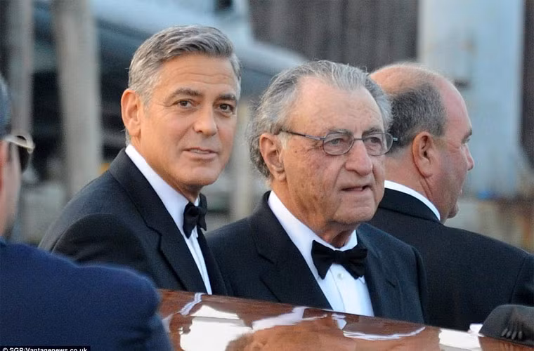 George và bố trong ngày trọng đại cuộc đời.