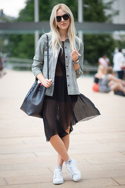 Áo khoác Stella McCartney.