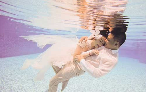 Những bức ảnh cưới lãng mạn mà cô dâu chú rể kỳ công thực hiện.