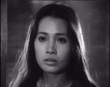 Vai Duyên trong "Bao giờ cho đến tháng Mười" mà Lê Vân thể hiện chiếm trọn cảm tình khán giả.