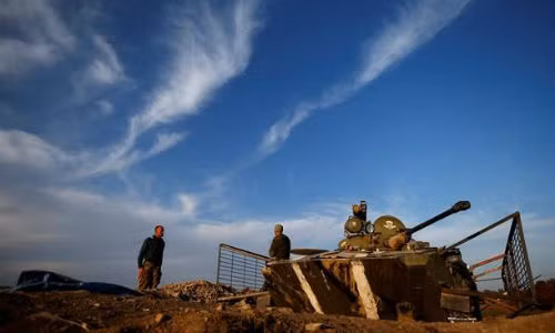 Xe tăng của Quân đội Ukraine bị phá hủy ở miền đông.