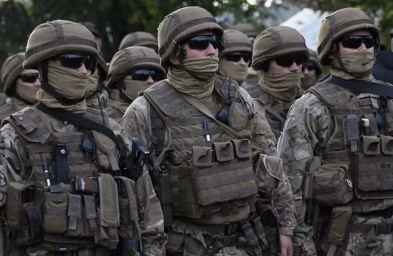 Các binh sĩ Ukraine chuẩn bị cho chiến dịch quân sự nhằm vào Donetsk và Lugansk. Chính phủ Kiev dự đoán rằng, họ cần 1 tháng để thực hiện thành công chiến dịch đàn áp ở miền đông.