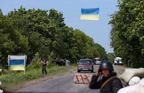 Căng thẳng vẫn leo thang ở miền đông sau cuộc trưng cầu dân ý.