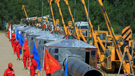 Một đường ống dẫn khí nối Kazakhstan - Trung Quốc được khai trương năm 2008.