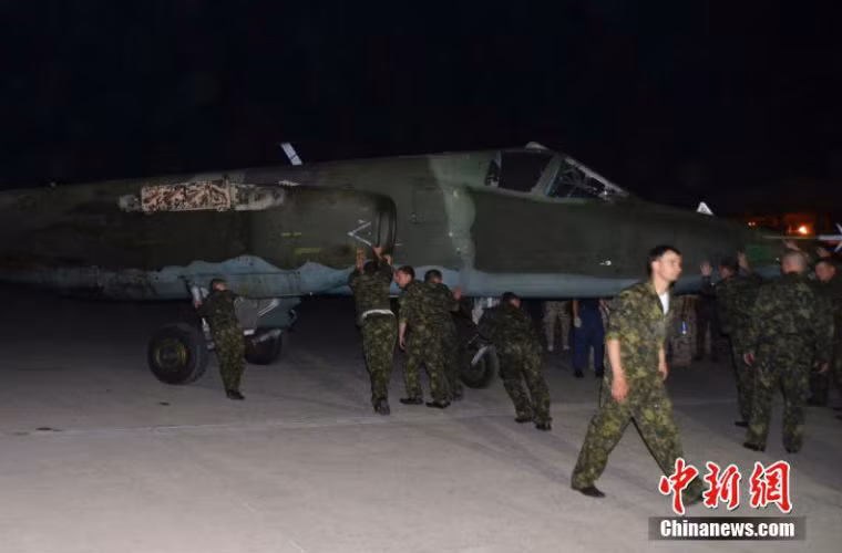 Iraq cho biết nước này mua 12 máy bay chiến đấu Su-25 từ Nga.