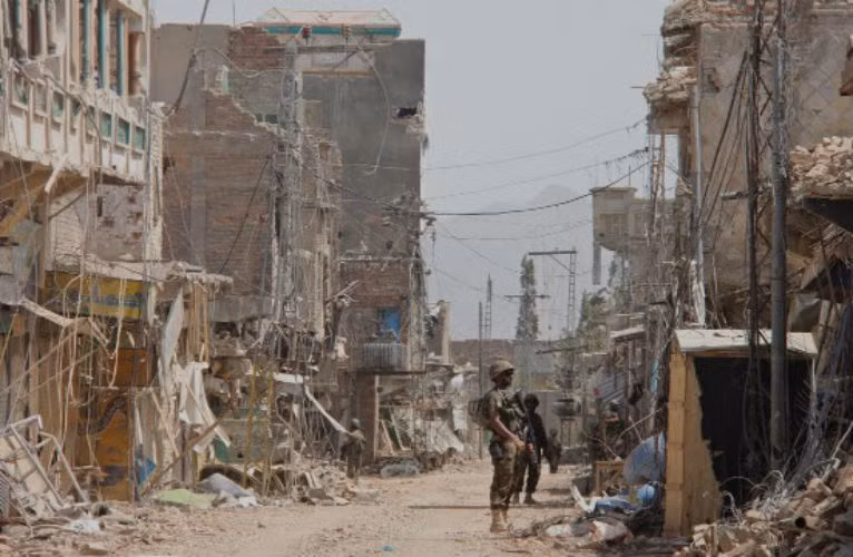 Khoảng 500.000 người đã phải sơ tán khỏi thị trấn Miranshah.