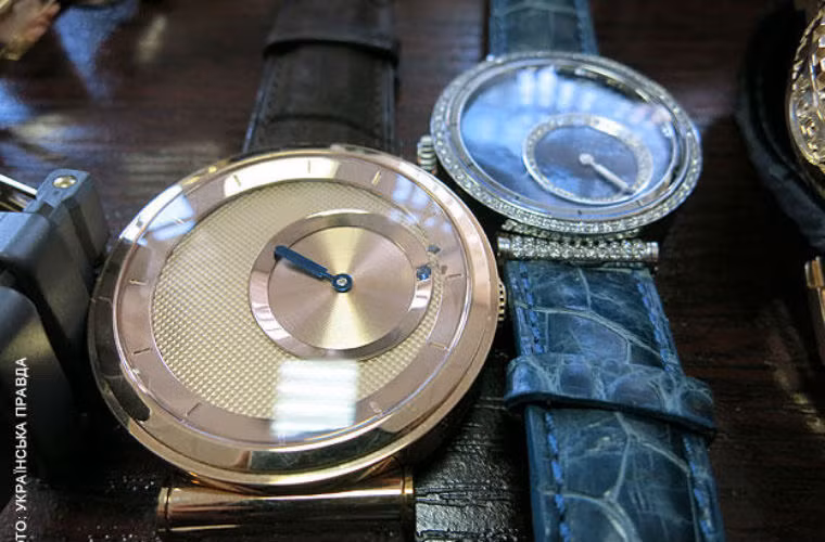 Nhiều chiếc có giá lên tới cả trăm nghìn USD.