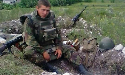 Một binh sĩ Ukraine ở miền đông.