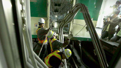Hiện trường vụ 2 tàu điện ngầm đâm nhau ở Seoul đầu tháng 5/2014.