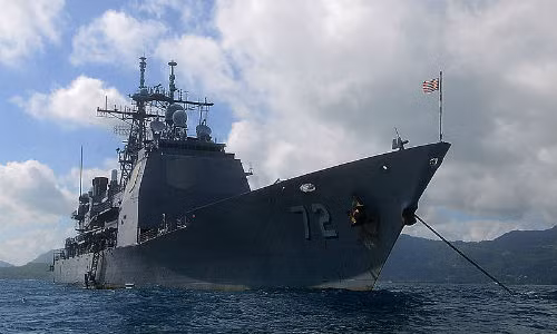 Tàu tuần dương mang tên lửa dẫn đường Vella Gulf của Hải quân Mỹ.