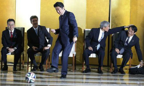 Thủ tướng Shinzo Abe đang có chuyến thăm tới Brazil.