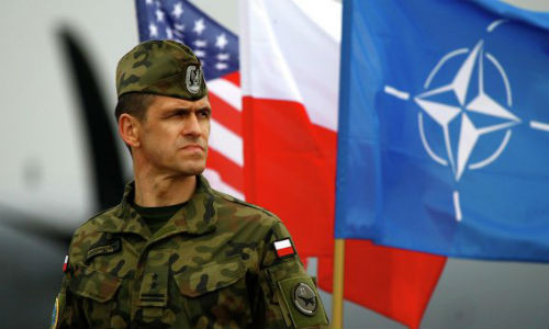 Binh sĩ Ba Lan trong lực lượng NATO.