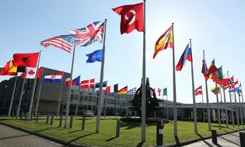 Các nước NATO họp vì tình hình Ukraine.