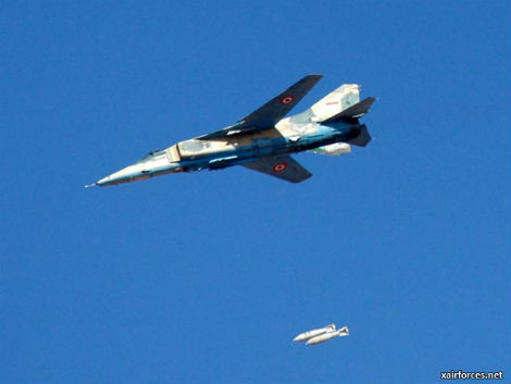 Máy bay Syria thả bom. Ảnh minh họa.