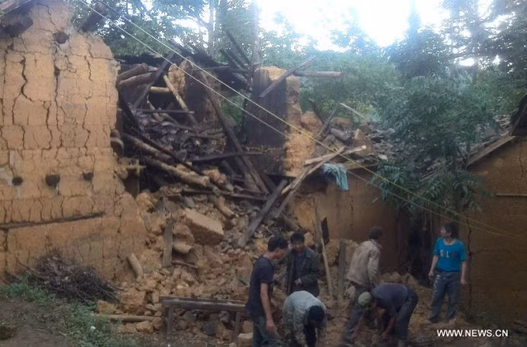 Trận động đất gây chấn động gần như toàn tỉnh Vân Nam, một phần hai tỉnh lân cận là Quý Châu và Tứ Xuyên.