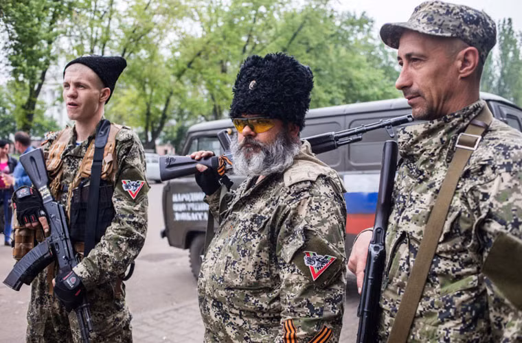 Lính Cossacks tại Kramatorsk.