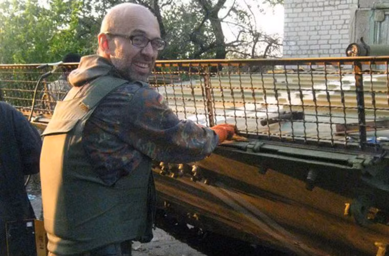 Các tình nguyện cho biết, từ ý tưởng ban đầu, họ phải tự thiết kế và kiểm tra...