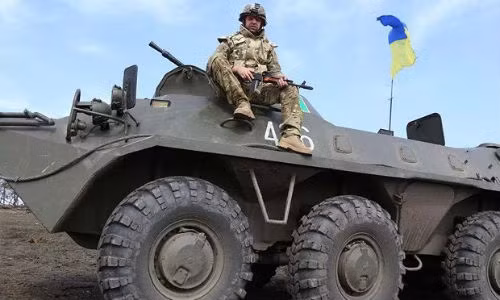 Chiến sĩ hòa bình ngoài chiến trường.