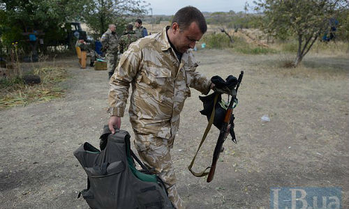 Trang bị của quân nhân Ukraine hầu hết là do họ tự trang bị.