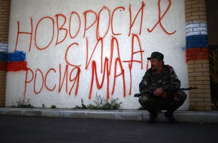 Vào lúc 23h ngày 20/6 (theo giờ Moscow), Tổng thống Ukraine Petro Poroshenko đã ban hành lệnh ngừng bắn đơn phương ở phía đông nước này. Tuyên bố lệnh ngừng bắn có hiệu lực tới ngày 27/6. Về phần mình, lực lượng dân quân tự vệ ở đông nam Ukraine đã cam kết ngừng bắn cho tới ngày 27/6.