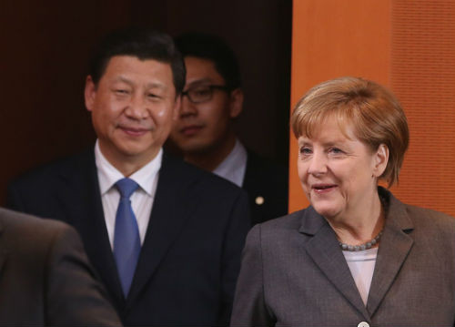 Thủ tướng Đức Angela Merkel và Chủ tịch Trung Quốc Tập Cận Bình. Thủ tướng Đức Angela Merkel và Chủ tịch Trung Quốc Tập Cận Bình.