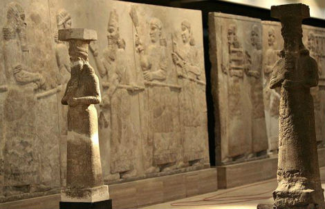 Những bức tượng trong viện bảo tàng quốc gia Iraq.