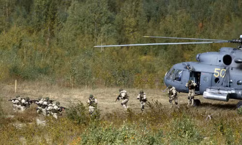 Binh sĩ CSTO tập trận.