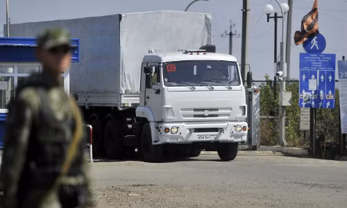 Đoàn xe Nga tiến vào Ukraine.