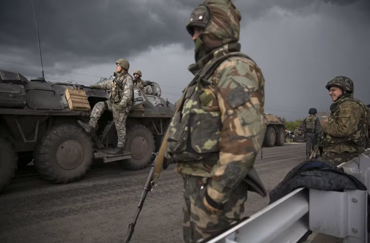 Trong buổi tối ngày 2/5, Quân đội Ukraine tiếp tục tấn công thành phố Kramatorsk cách thành phố Slavyansk 19km khiến cho 1 người thiệt mạng và 9 người bị thương.