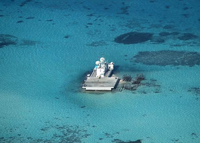 Trung Quốc cải tạo Gạc Ma, ảnh do Hải quân Philippines chụp.