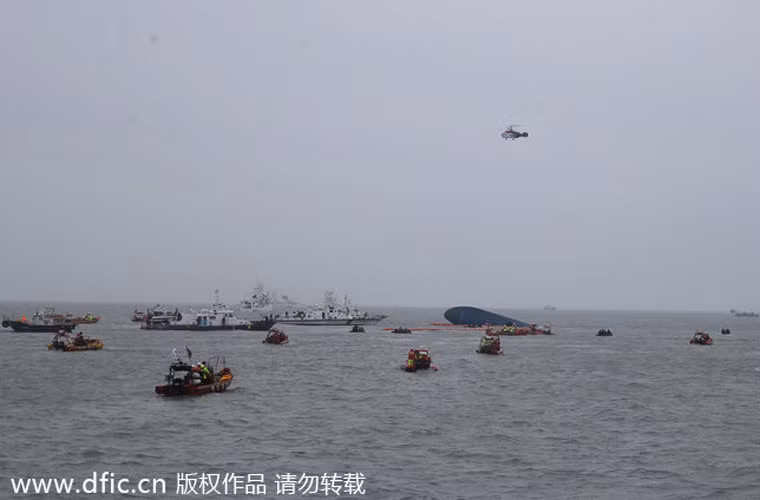 Số nạn nhân thiệt mạng cho tới thời điểm hiện tại sau khi tàu Sewol gặp nạn đã lên đến 9 người bao gồm 1 giáo viên, 4 học sinh 17 tuổi cùng 1 thủy thủ. Danh tính của 3 người còn lại vẫn chưa được xác định.