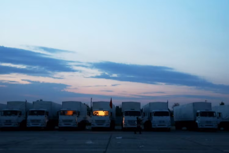 Đoàn xe cứu trợ của Nga rời vùng Moscow ngày 12/8.