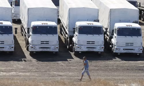 Đoàn xe cứu trợ Nga đến Lugansk.