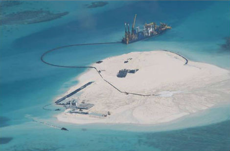 Hình ảnh Philippines công bố hình ảnh Trung Quốc cải tạo đất trái phép ở Gạc Ma.