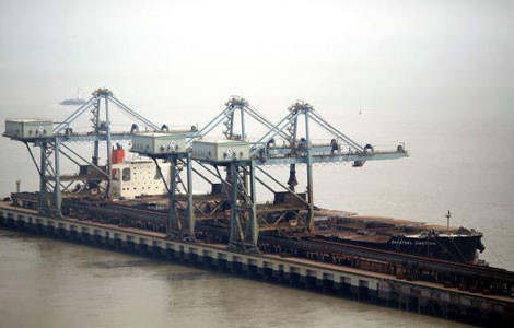 Tàu chở quặng sắt bị bắt giữ của hãng vận tải Mitsui O.S.K. Lines.