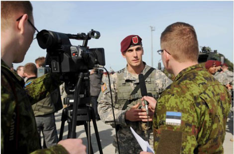 Đơn vị lính dù được Mỹ cử tới tham dự tập trận tại Estonia.