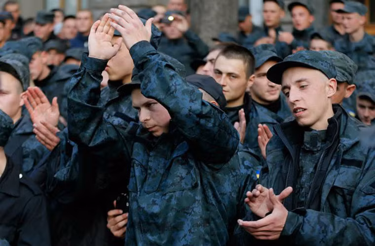 Phần lớn các binh sĩ nghĩa vụ đều là các chàng trai rất trẻ.